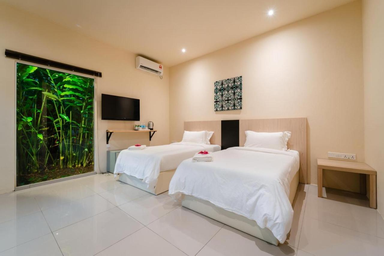 The Firefly Resort Semporna Extérieur photo